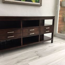 Credenza (Hardwood)