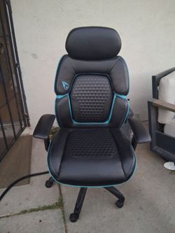 Game chair