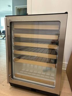 U-Line 24" Captain 1000 Series Wine Cooler