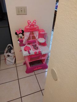 Minnie Mouse Kitchen