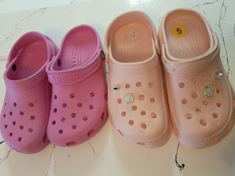 Crocks Size 2 and 5 color pink