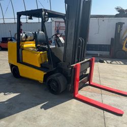 Forklift