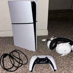 Playstation 5,controller,headphones 