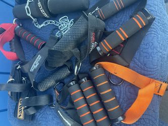 Weightlifting Gear / Accessories…. New / Like New - Left Behinds And Gymm Extras …. Lots Of Stuff Avail , Great Prices ! Want “stuff” Gone !!