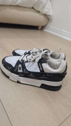 Louis Vuitton shoes for size 1.5/2 in kids