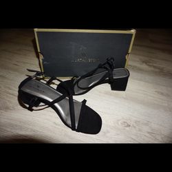 Black Worthington Heel Size 6.5