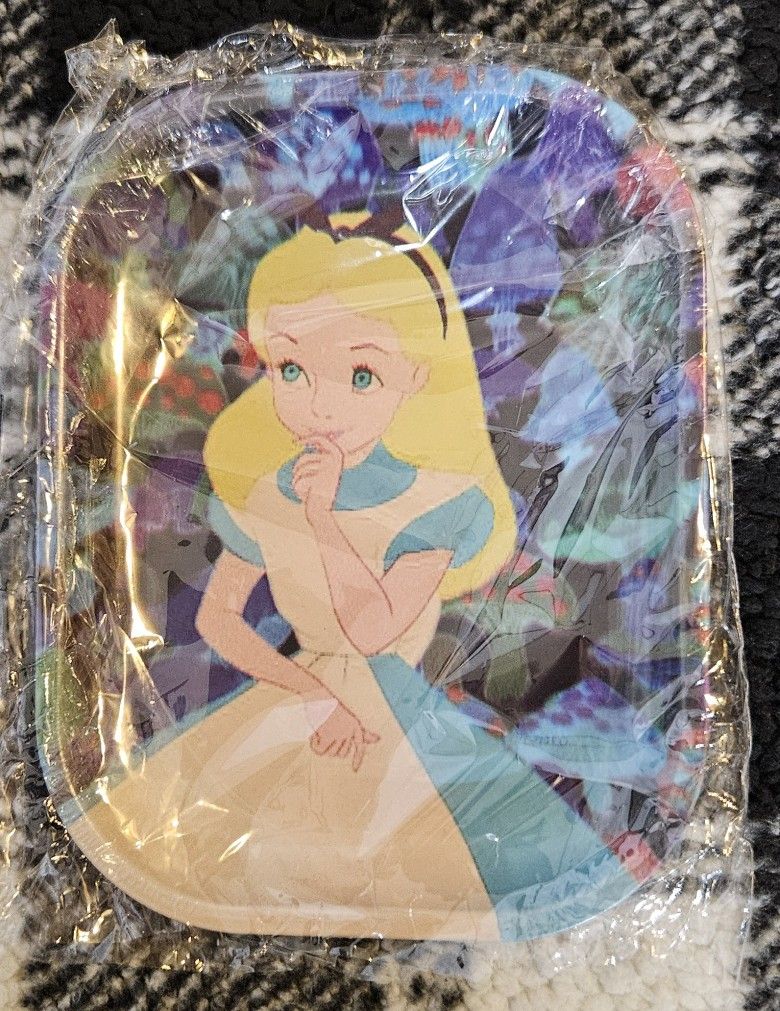 Alice in Wonderland Premium Rolling Tray