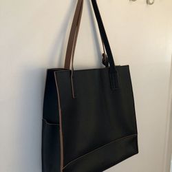 Tommy Bahama Tote