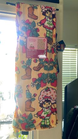 Strawberry shortcake cowboy boot blanket
