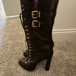 FENDI Brown Leather Lace-Up Boots – Size 39 (Made in Italy)