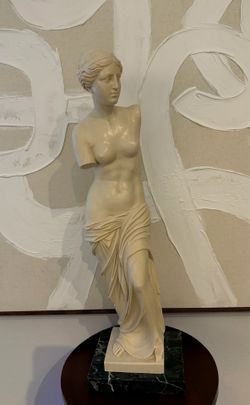 23” Venus De Milo statue with marble base