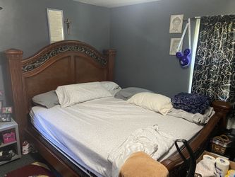 King Size Bed With Dresser
