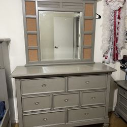 Twin Bedroom Set With Underbed Sleeper Or Storage,
