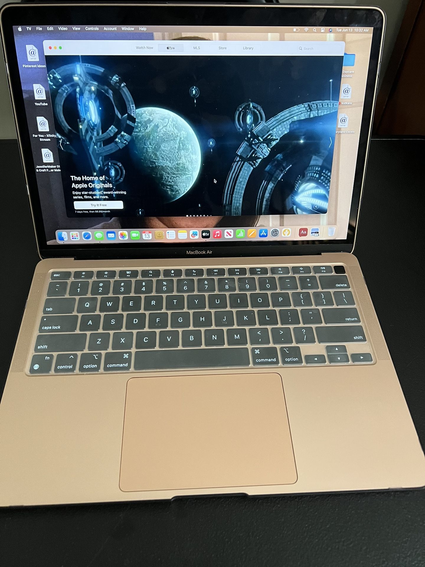 2021 MacBook air M1 Chip 256GB and 8GB Unified Memory 