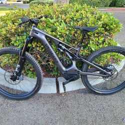 2025 Turbo Levo 3 Comp Carbon EMTB