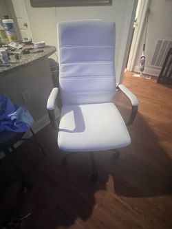 Computer chair $75