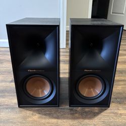 Klipsch R-60M Bookshelf Speakers – High-Performance Sound, 6.5” Woofers, Tractrix Horn, Deep Bass