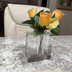 age Tizo asymmetrical lead crystal bud vase