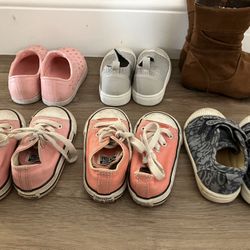 Sz 5 Toddler Shoes 