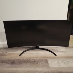 LG ULTRAWIDE MONITOR **NEGOTIABLE**