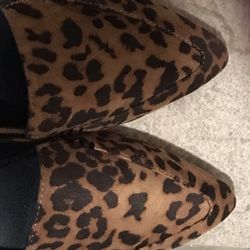 Cicypumye Flats 8 Animal Print Like New