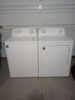 Amana Washer Set Washer And Gas Dryer Excellent Working Condition And Very Clean