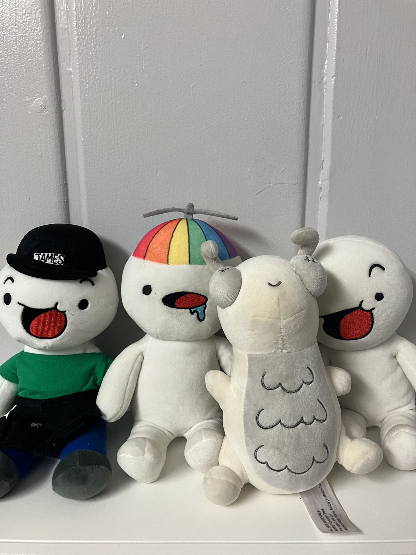 Odd1sout Plushies