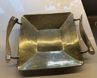 Airedelsur square alpaca silver tray with horn handles