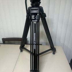 Selmer Flute with velvet lined case For Parts Or Repair Only. I would start like I do with most musical instruments I list. I am not musically incline