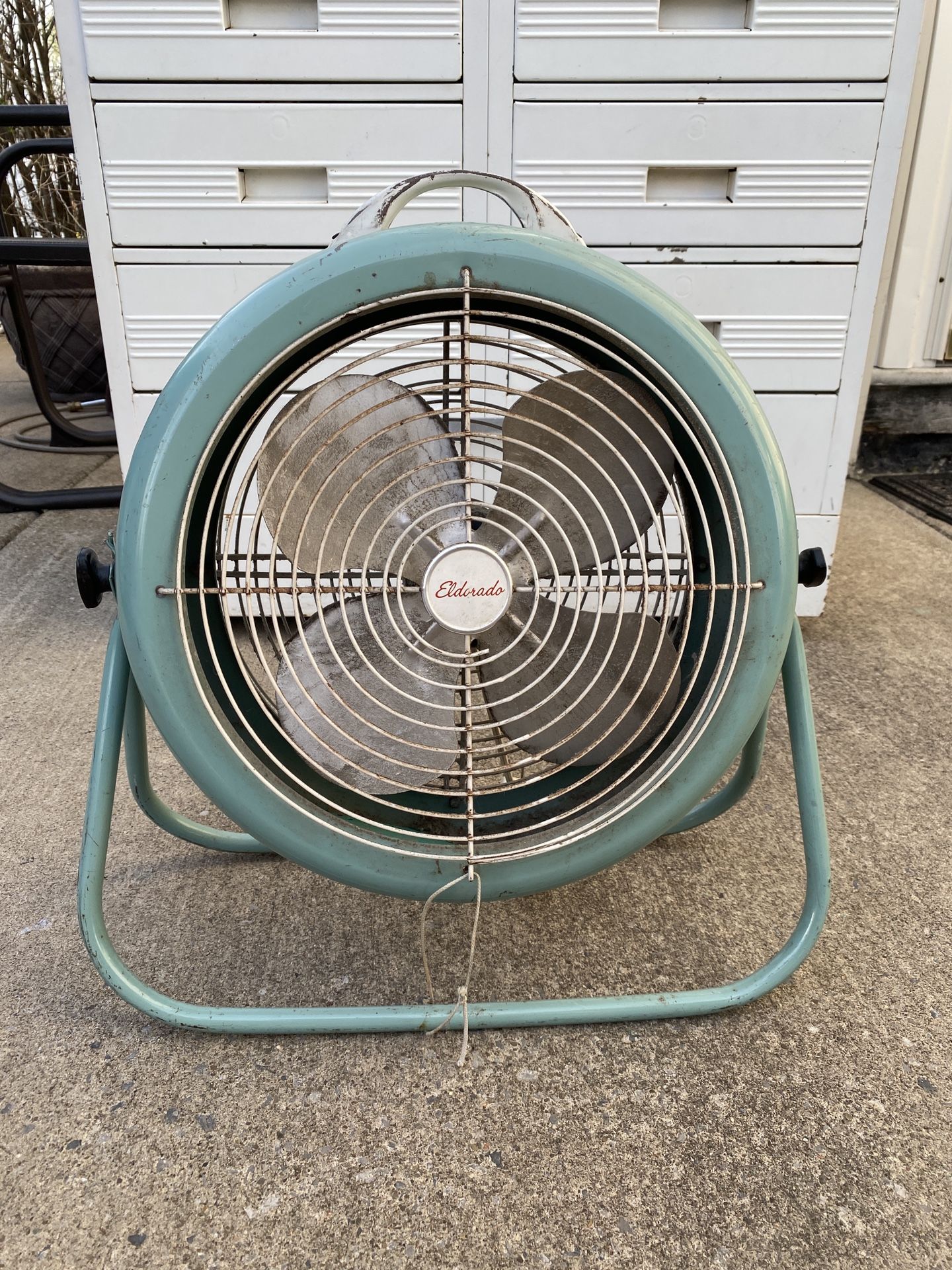 VINTAGE FAN