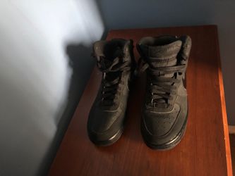 NIKE shoes