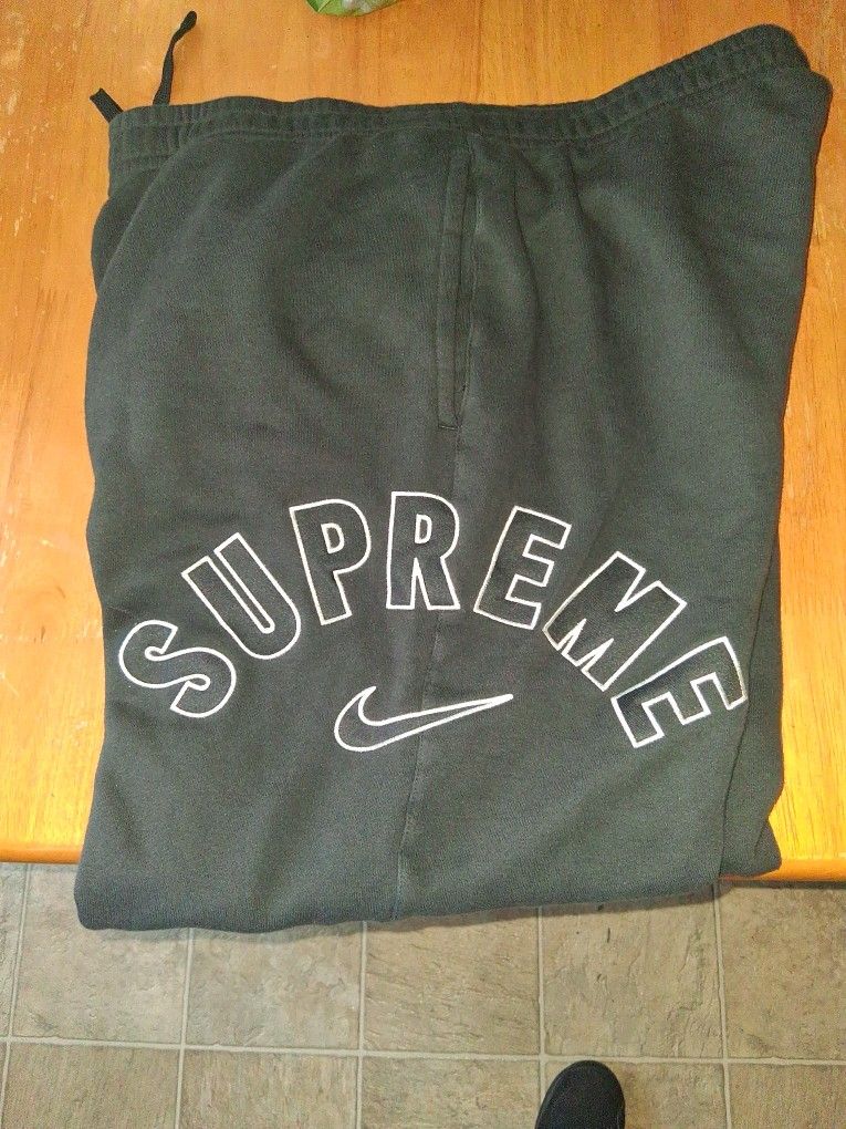 Nike Supreme Sweatpants