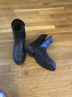 Men’s Size 9 1/2 Or Women’s Thermal Expensive Lined Boots 