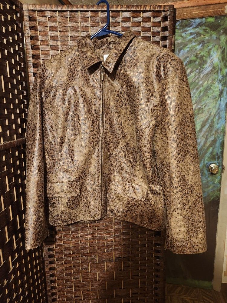 Stunning womens Size 10p Alfred Dunner jacket