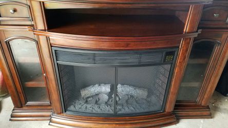 Well Universal 72” Electric Fireplace Media Mantle for Sale in Woodland, WA  - OfferUp