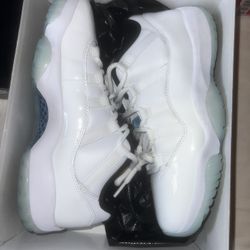 AIR JORDAN 11 RETRO LOW