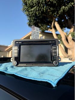VW 2012 Mk6 Golf head unit
