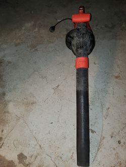 BLACK and DECKER BLOWER