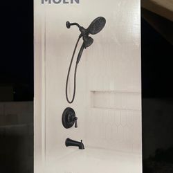 Moen Shower Head Set 
