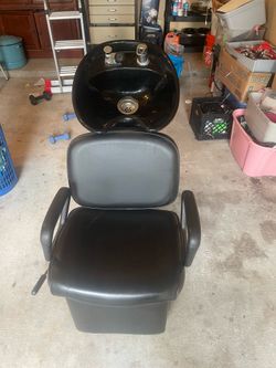 Shampoo bowl attached w chair
