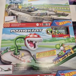 Hot Wheels Mario Kart Racing sets Luigi & Yoshi 
