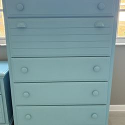 5 Drawer Dresser And 2 Drawer Nightstand 