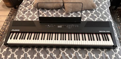 Alesis Recital Pro Keyboard Piano