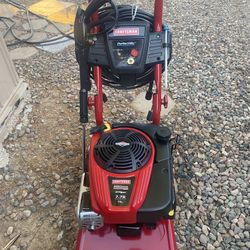 Craftsman petrol machine with a new extra hose, used for washing floors or cars, or for whatever you need. I'm asking for $350, firm price.