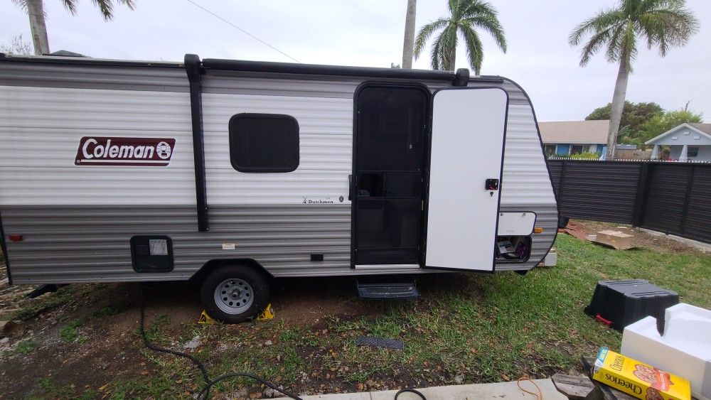 RV Near Perfect Conditions