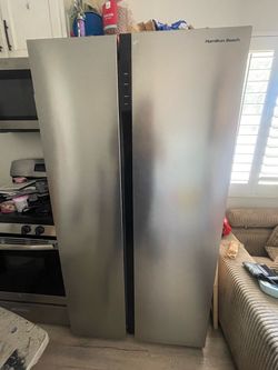 5.6 cu. ft. Side By Side Refrigerator in Stainless Look Hamilton beach