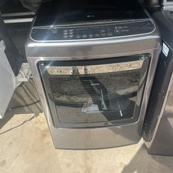LG WASHER & DRYER SET