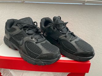 NIKE V5 RNR (GS) size 6Y never used