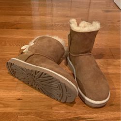 Ladies UGG Boots - Size 7 