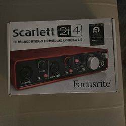 Scarlett 2i4 Focusrite New!